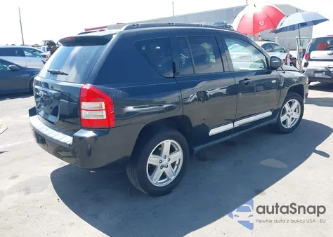 2010 Jeep Compass Sport из США, поврежденный, VIN 1J4NF1FB8AD656938